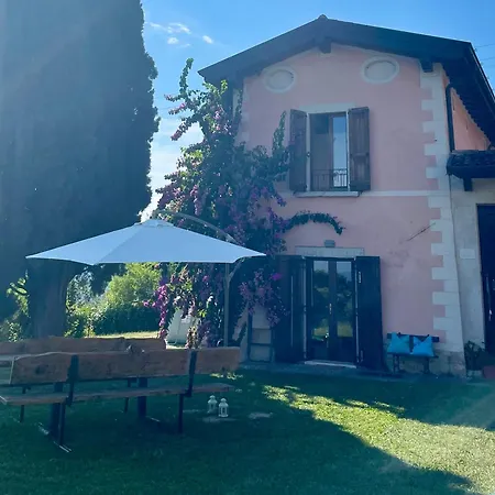 Valsiniga - Your Indipendent Country Into A Natural Park, With A Stunning View, Private Garden And Above Ground Pool In Exclusive For And Your Family! Agroturismo *
