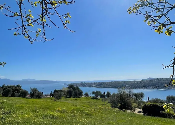 Valsiniga - Your Indipendent Country Into A Natural Park, With A Stunning View, Private Garden And Above Ground Pool In Exclusive For And Your Family!