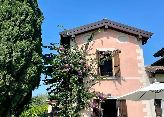Valsiniga - Your Indipendent Country Into A Natural Park, With A Stunning View, Private Garden And Above Ground Pool In Exclusive For And Your Family!