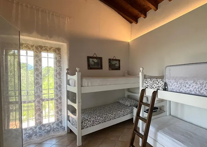 Valsiniga - Your Indipendent Country Into A Natural Park, With A Stunning View, Private Garden And Above Ground Pool In Exclusive For And Your Family! Agroturismo *