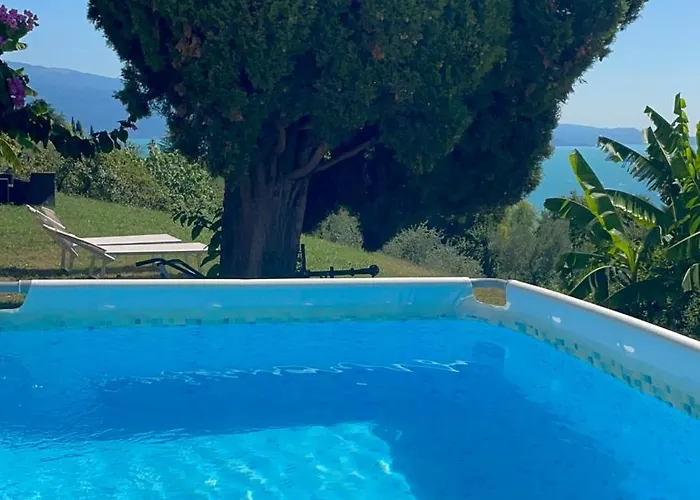 Valsiniga - Your Indipendent Country Into A Natural Park, With A Stunning View, Private Garden And Above Ground Pool In Exclusive For And Your Family! * Saló