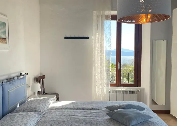Agroturismo Valsiniga - Your Indipendent Country Into A Natural Park, With A Stunning View, Private Garden And Above Ground Pool In Exclusive For And Your Family! Saló